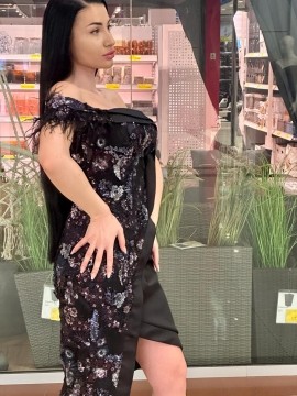 Rochie asimetrica cu paiete