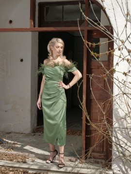 Rochie eleganta cu pene